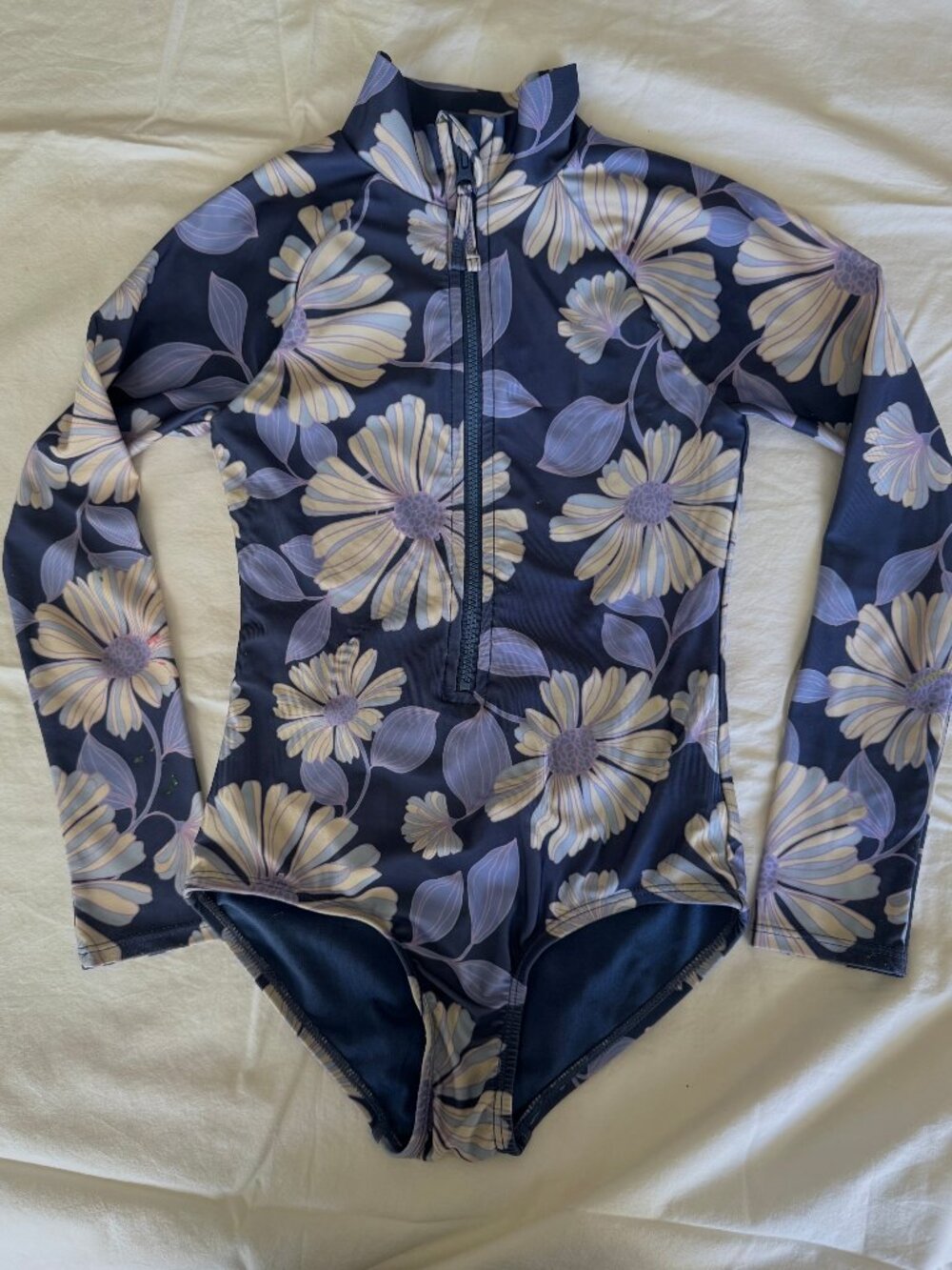 Gap Kids Girls Long-sleeved Swimsuit, Blue and Violet Floral Print, Small (6/7)